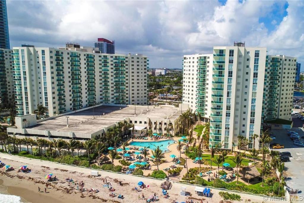 Stunning Beach Apartment By Miami Te Espera - Hollywood 7W Zewnętrze zdjęcie